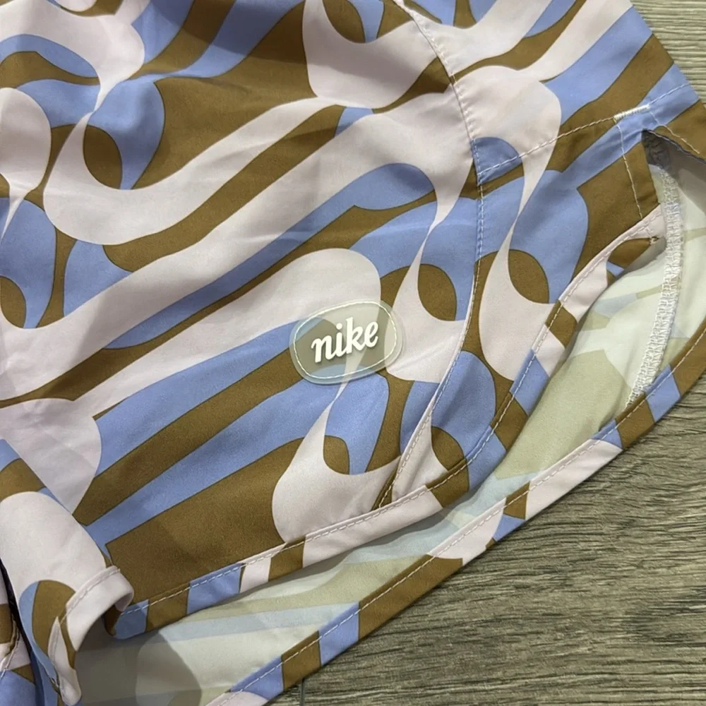 Nike Dri-Fit Icon Clash Tempo Luxe Running Shorts‎ - 2 pairs - size medium